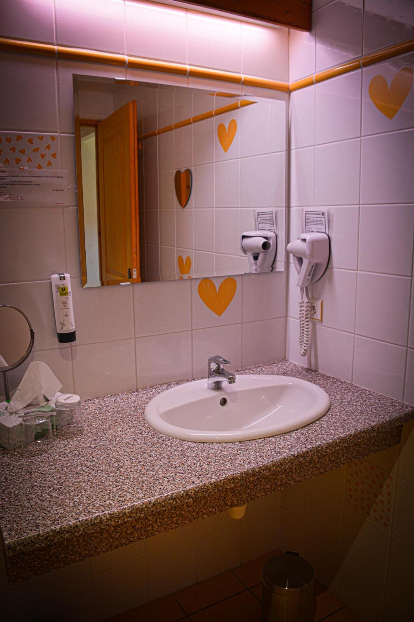 Logis Hotel Restaurant La Petite Auberge Alsace เลอโอห์วาลด์ ภายนอก รูปภาพ